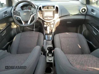 2017 Chevrolet Sonic LT z VIN 1G1JD6SH7H4151378, wystawiony jako Copart lot #44698955 z przebiegiem 174 188 mil mil oraz Szkoda całkowita • Salvage title. Historia ofert i sprzedaży dostępna na DreamBid. Obrazek 8.