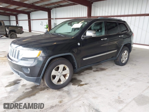 2012 Jeep Grand Cherokee Limited z VIN 1C4RJFBT1CC312006, wystawiony jako IAAI lot #42247170 z przebiegiem 233 890 mil mil oraz . Historia ofert i sprzedaży dostępna na DreamBid. Obrazek 17.