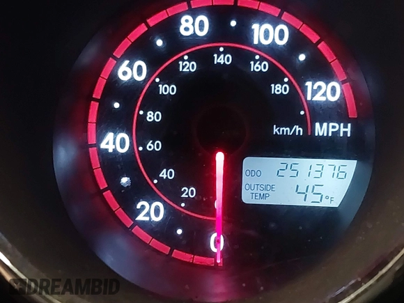 2008 Toyota Matrix STD with VIN 2T1KR32EX8C712476, listed as a IAAI auction lot 41505939 with 251,376 mi miles and . Bid and sale history available at DreamBid. Image 7.