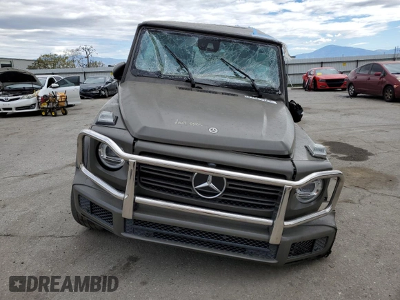 2020 Mercedes-Benz G 550 z VIN W1NYC6BJ0LX344757, wystawiony jako Copart lot #43869145 z przebiegiem Nie podano mil oraz Szkody całkowita. Historia ofert i sprzedaży dostępna na DreamBid. Obrazek 5.
