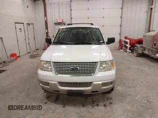 2005 Ford Expedition Eddie Bauer with VIN 1FMPU17525LA53438, listed as a IAAI auction lot 42009086 with 171,363 mi miles. Bid and sale history available at carsss.com. Image 6.