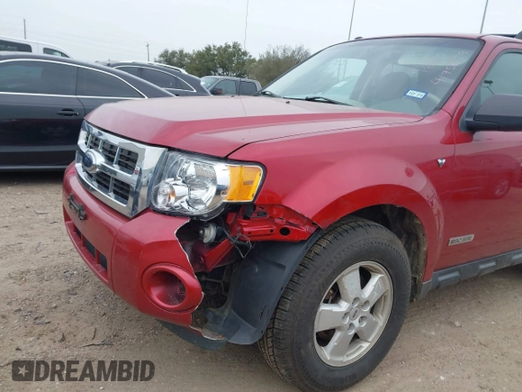2008 Ford Escape XLT with VIN 1FMCU93118KB59096, listed as a IAAI auction lot 41752159 with 199,185 mi miles. Bid and sale history available at carsss.com. Image 6.