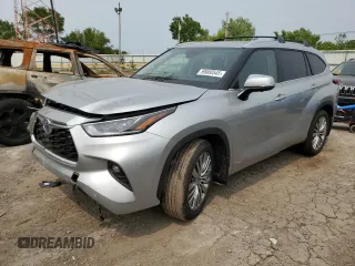 2024 Toyota Highlander Hybrid Platinum with VIN 5TDEBRCH5RS640799, listed as a Copart auction lot 59000545 with 2,653 mi miles and Salvage title. Bid and sale history available at DreamBid. Image 1.