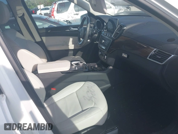 2018 Mercedes-Benz GLE 350 z VIN 4JGDA5JB4JB106223, wystawiony jako IAAI lot #42204650 z przebiegiem 45 000 mil mil oraz . Historia ofert i sprzedaży dostępna na DreamBid. Obrazek 5.