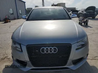 2010 Audi S4 Prestige z VIN WAUKGAFL8AA102764, wystawiony jako Copart lot #57839715 z przebiegiem 120 369 mil mil oraz Szkoda całkowita • Salvage title. Historia ofert i sprzedaży dostępna na DreamBid. Obrazek 5.