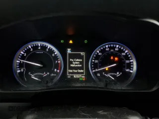 2018 Toyota Highlander SE with VIN 5TDJZRFH1JS816807, listed as a Copart auction lot 57179805 with 92,327 mi miles and Salvage title. Bid and sale history available at DreamBid. Image 9.