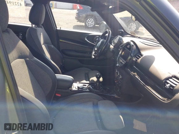 2016 MINI Clubman z VIN WMWLN5C5XG2B35049, wystawiony jako IAAI lot #42219495 z przebiegiem 142 731 mil mil oraz . Historia ofert i sprzedaży dostępna na DreamBid. Obrazek 5.