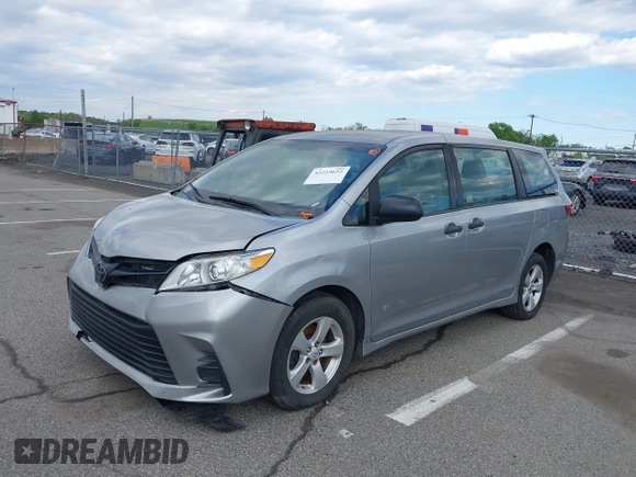 2018 Toyota Sienna L with VIN 5TDZZ3DC4JS945535, listed as a IAAI auction lot 42219652 with 129,059 mi miles and . Bid and sale history available at DreamBid. Image 17.