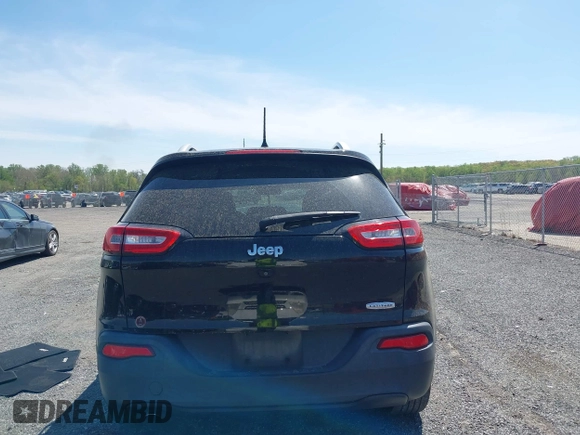 2017 Jeep Cherokee Latitude with VIN 1C4PJLCB1HW596240, listed as a IAAI auction lot 42092862 with 105,087 mi miles and . Bid and sale history available at DreamBid. Image 16.