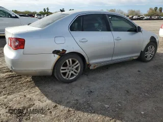 2006 Volkswagen Jetta 1.9L TDI z VIN 3VWDT71KX6M028862, wystawiony jako Copart lot #42158475 z przebiegiem 288 183 mil mil oraz Czysty tytuł • Clean title. Historia ofert i sprzedaży dostępna na DreamBid. Obrazek 3.