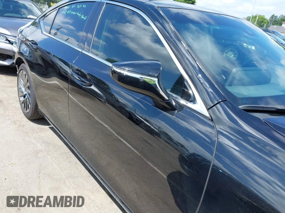 2024 Lexus ES 350 Luxury z VIN 58AEZ1B15RU180643, wystawiony jako IAAI lot #42296720 z przebiegiem 19 457 mil mil oraz . Historia ofert i sprzedaży dostępna na DreamBid. Obrazek 14.