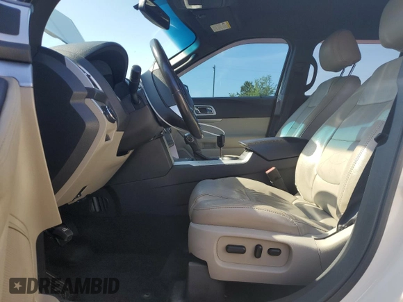 2012 Ford Explorer XLT z VIN 1FMHK7D84CGA50607, wystawiony jako Copart lot #54455775 z przebiegiem 157 653 mil mil oraz Szkoda całkowita • Salvage title. Historia ofert i sprzedaży dostępna na DreamBid. Obrazek 7.
