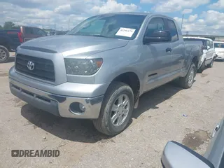 2008 Toyota Tundra z VIN 5TFRV54158X060478, wystawiony jako IAAI lot #42246179 z przebiegiem 21 584 mil mil oraz . Historia ofert i sprzedaży dostępna na DreamBid. Obrazek 17.