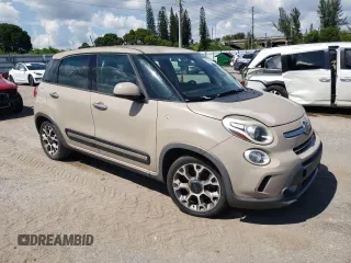 2014 FIAT 500L Trekking with VIN ZFBCFADH1EZ020216, listed as a Copart auction lot 74324744 with 85,754 mi miles and Clean Title. Bid and sale history available at carsss.com. Image 4.