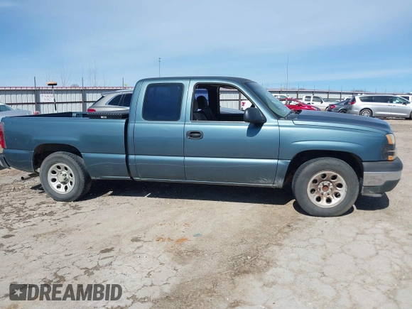 2006 Chevrolet Silverado 1500 Work Truck with VIN 1GCEC19X86Z167990, listed as a IAAI auction lot 41730563 with 165,088 mi miles. Bid and sale history available at carsss.com. Image 13.