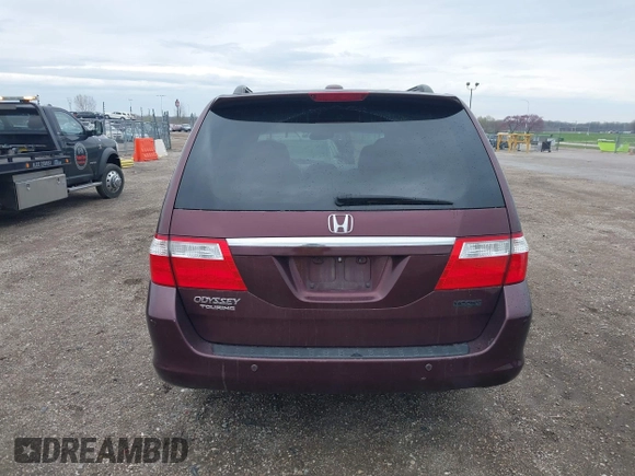 2007 Honda Odyssey Touring with VIN 5FNRL38847B048235, listed as a IAAI auction lot 41963652 with 176,412 mi miles. Bid and sale history available at carsss.com. Image 16.