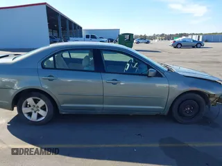 2008 Ford Fusion SE with VIN 3FAHP07198R157752, listed as a IAAI auction lot 41229136 with 270,715 mi miles and . Bid and sale history available at DreamBid. Image 14.