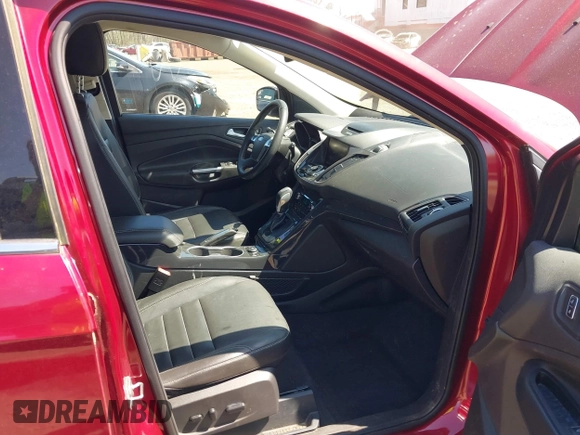 2015 Ford Escape Titanium with VIN 1FMCU9J90FUB00714, listed as a IAAI auction lot 42057717 with 61,223 mi miles. Bid and sale history available at carsss.com. Image 5.