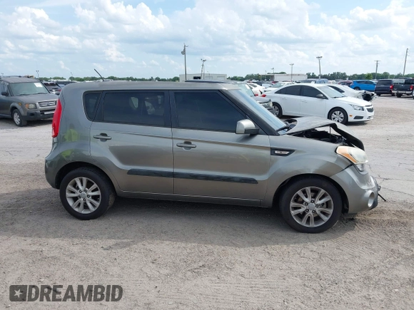 2013 Kia Soul with VIN KNDJT2A5XD7629165, listed as a IAAI auction lot 41931405 with 173,928 mi miles. Bid and sale history available at carsss.com. Image 13.