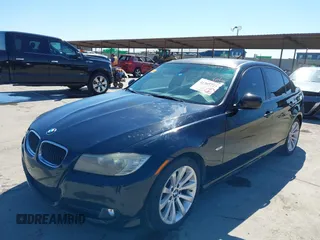 2011 BMW 3 Series 328i z VIN WBAPH5G52BNM80258, wystawiony jako IAAI lot #41763247 z przebiegiem 104 346 mil mil oraz . Historia ofert i sprzedaży dostępna na DreamBid. Obrazek 20.