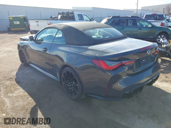 2022 BMW M4 Competition xDrive with VIN WBS33BA00NCJ63924, listed as a IAAI auction lot 41549620 with 9,046 mi miles. Bid and sale history available at carsss.com. Image 3.