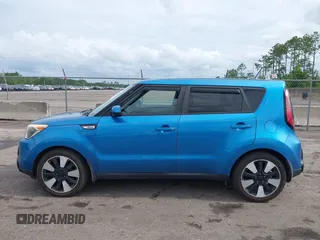 2016 Kia Soul + z VIN KNDJP3A5XG7352628, wystawiony jako IAAI lot #42441945 z przebiegiem 107 522 mil mil oraz . Historia ofert i sprzedaży dostępna na DreamBid. Obrazek 14.