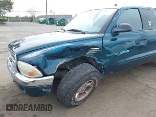 1997 Dodge Dakota with VIN 1B7GL23X7VS164206, listed as a IAAI auction lot 41839529 with 223,933 mi miles. Bid and sale history available at carsss.com. Image 6.