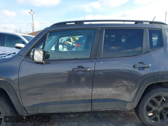 2017 Jeep Renegade Latitude with VIN ZACCJBBBXHPG26584, listed as a IAAI auction lot 41571110 with 75,484 mi miles. Bid and sale history available at carsss.com. Image 14.