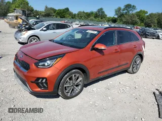2021 Kia Niro Touring with VIN KNDCC3LC3M5483276, listed as a Copart auction lot 60747944 with 37,736 mi miles and Salvage Title. Bid and sale history available at carsss.com. Image 1.