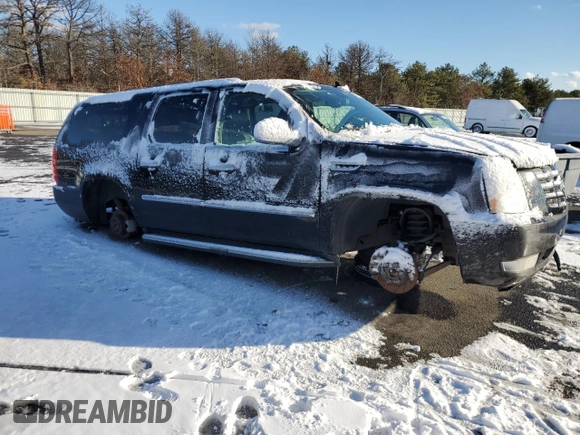 2010 Cadillac Escalade ESV Luxury z VIN 1GYUKHEF5AR156159, wystawiony jako Copart lot #41817085 z przebiegiem 308 631 mil mil oraz Nie do naprawy. Historia ofert i sprzedaży dostępna na DreamBid. Obrazek 4.