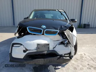 2018 BMW i3 with VIN WBY7Z2C52JVE64727, listed as a Copart auction lot 61073513 with 71,690 mi miles. Bid and sale history available at carsss.com. Image 5.