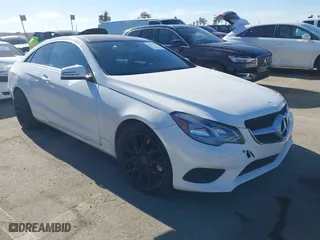 2014 Mercedes-Benz E-Class E 350 with VIN WDDKJ5KB0EF253962, listed as a IAAI auction lot 41013329 with 75,731 mi miles. Bid and sale history available at carsss.com. Image 1.