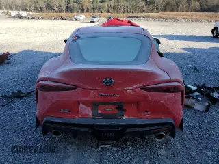 2021 Toyota Supra 3.0 z VIN WZ1DB0C04MW041937, wystawiony jako Copart lot #58712405 z przebiegiem Nie podano mil oraz Szkody całkowita. Historia ofert i sprzedaży dostępna na DreamBid. Obrazek 6.
