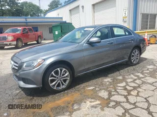 2017 Mercedes-Benz C 300 z VIN 55SWF4KB6HU225730, wystawiony jako Copart lot #58603945 z przebiegiem 62 999 mil mil oraz Czysty tytuł • Clean title. Historia ofert i sprzedaży dostępna na DreamBid. Obrazek 1.