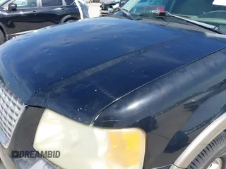 2004 Ford Expedition Eddie Bauer with VIN 1FMPU17L64LB37520, listed as a IAAI auction lot 41772378 with 305,126 mi miles. Bid and sale history available at carsss.com. Image 19.