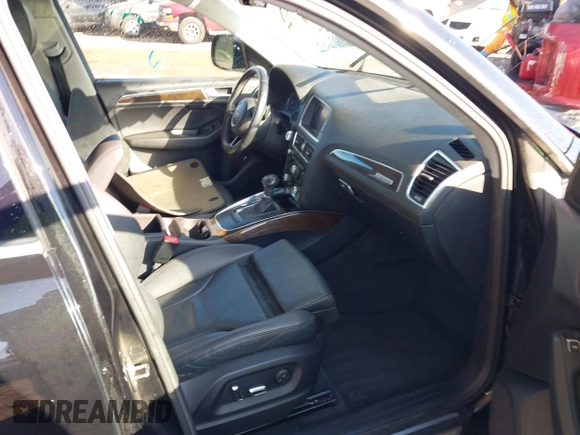 2014 Audi Q5 Premium Plus with VIN WA1LFBFP2EA074446, listed as a IAAI auction lot 41841181 with 157,810 mi miles. Bid and sale history available at carsss.com. Image 5.