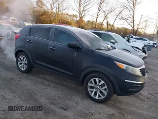 2016 Kia Sportage LX with VIN KNDPB3AC1G7807583, listed as a IAAI auction lot 41761546 with 80,648 mi miles. Bid and sale history available at carsss.com. Image 1.