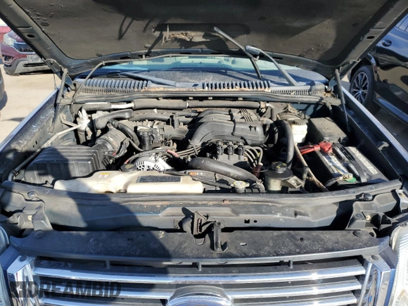 2007 Ford Explorer XLT z VIN 1FMEU73E87UB71524, wystawiony jako Copart lot #88809485 z przebiegiem 95 408 mil mil oraz Czysty tytuł • Clean title. Historia ofert i sprzedaży dostępna na DreamBid. Obrazek 12.
