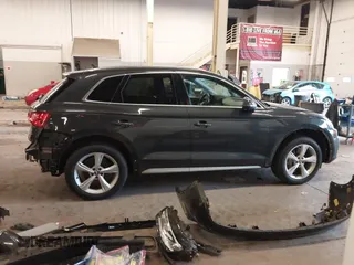 2020 Audi Q5 Premium with VIN WA1ANAFY8L2025272, listed as a IAAI auction lot 41891966 with 76,626 mi miles and . Bid and sale history available at DreamBid. Image 14.