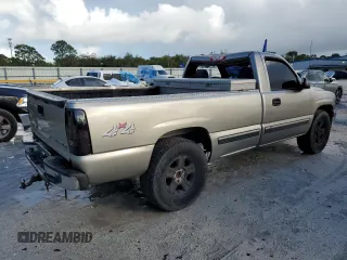 2000 Chevrolet Silverado 1500 with VIN 1GCEK14V5YE425577, listed as a Copart auction lot 77032444 with 123,428 mi miles and Salvage Title. Bid and sale history available at carsss.com. Image 3.