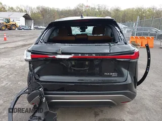 2024 Lexus RX 350 z VIN 2T2BAMCA0RC082117, wystawiony jako IAAI lot #42008294 z przebiegiem 6 576 mil mil oraz . Historia ofert i sprzedaży dostępna na DreamBid. Obrazek 15.