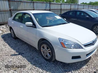 2007 Honda Accord LX SE z VIN 1HGCM56367A155318, wystawiony jako IAAI lot #42271053 z przebiegiem 97 954 mil mil oraz . Historia ofert i sprzedaży dostępna na DreamBid. Obrazek 1.