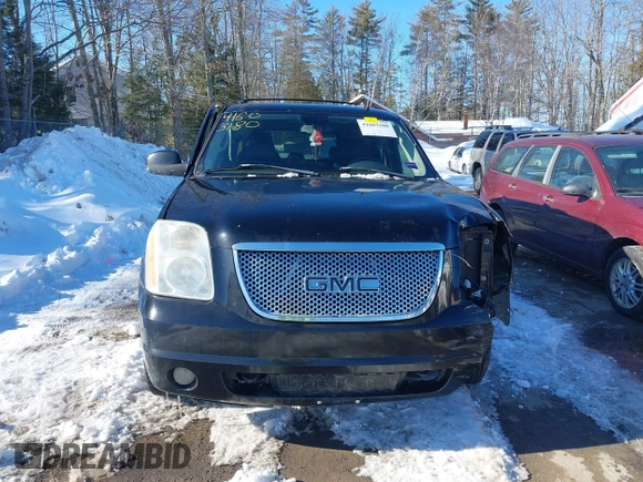 2007 GMC Yukon SLT with VIN 1GKFK13077R123021, listed as a IAAI auction lot 41603180 with 247,945 mi miles. Bid and sale history available at carsss.com. Image 12.