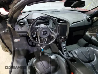 2019 McLaren 720S z VIN SBM14DCA4KW003494, wystawiony jako Copart lot #78677954 z przebiegiem 23 683 mil mil oraz Szkody całkowita. Historia ofert i sprzedaży dostępna na DreamBid. Obrazek 8.