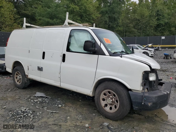 2011 Chevrolet Express Cargo Van with VIN 1GCSGAFX1B1177670, listed as a Copart auction lot 73042324 with 0 mi miles and Salvage Title. Bid and sale history available at carsss.com. Image 4.