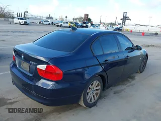 2006 BMW 3 Series 325i with VIN WBAVB17536NK34357, listed as a IAAI auction lot 42260521 with 115,865 mi miles and . Bid and sale history available at DreamBid. Image 4.