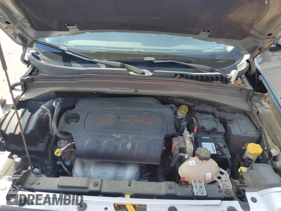 2017 Jeep Renegade Limited with VIN ZACCJADB8HPG19172, listed as a Copart auction lot 53500165 with 63,046 mi miles and Salvage title. Bid and sale history available at DreamBid. Image 12.