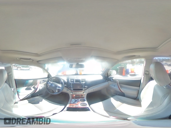 2013 Toyota Highlander Limited z VIN JTEDC3EH4D2018824, wystawiony jako Copart lot #49459795 z przebiegiem Nie podano mil oraz Szkoda całkowita • Salvage title. Historia ofert i sprzedaży dostępna na DreamBid. Obrazek 15.