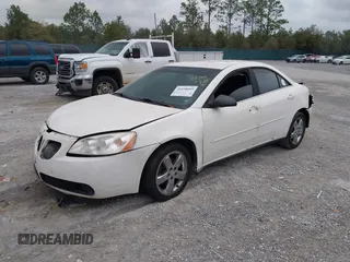 2005 Pontiac G6 GT with VIN 1G2ZH528254152768, listed as a IAAI auction lot 41558669 with 1 mi miles. Bid and sale history available at carsss.com. Image 17.