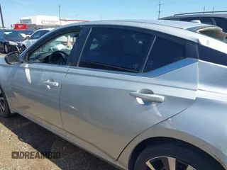 2022 Nissan Altima SR z VIN 1N4BL4CV4NN419547, wystawiony jako IAAI lot #41651392 z przebiegiem 44 429 mil mil oraz . Historia ofert i sprzedaży dostępna na DreamBid. Obrazek 14.